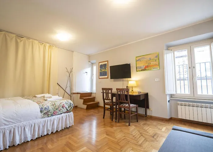 Your Piazza Navona Hideaway With Terrace *